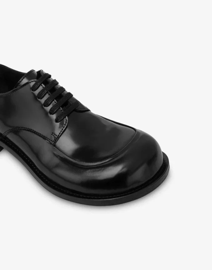Brushed calfskin derby