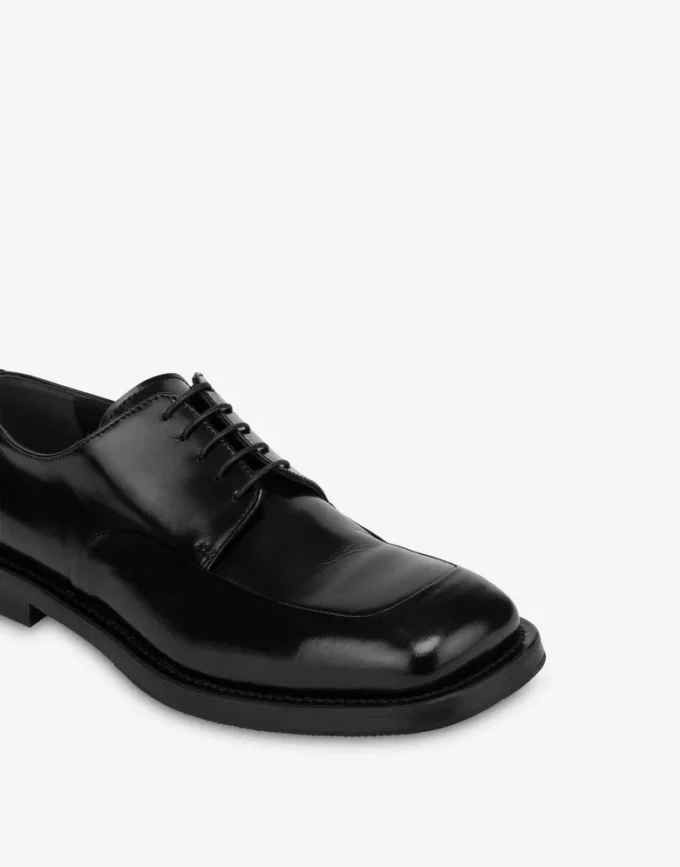 Derby in brushed calfskin