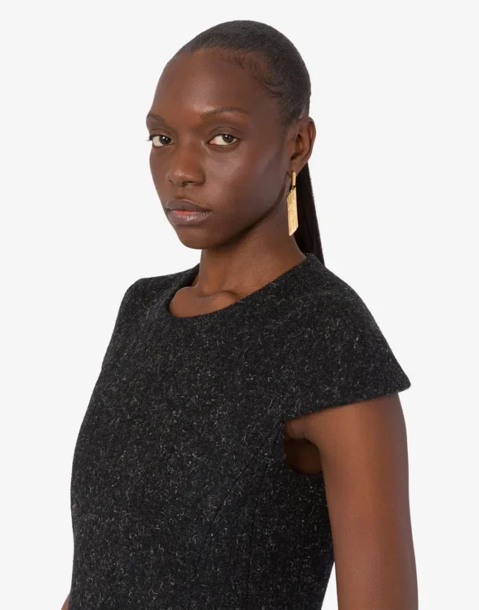 Drop earrings