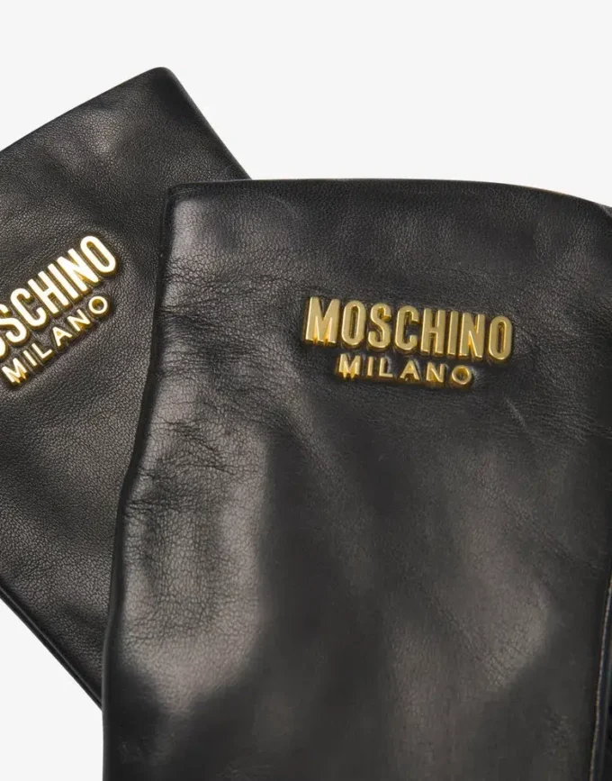 Leather gloves with logo