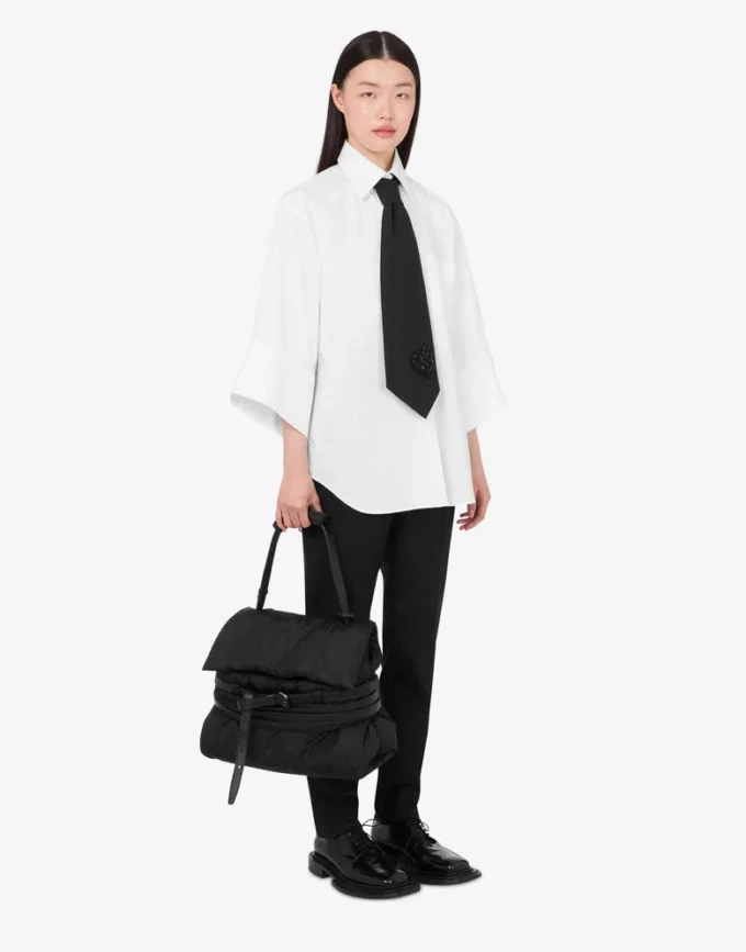 Moschino Tie Me Medium Hand Bag Moschino Tie Me Medium Hand Bag