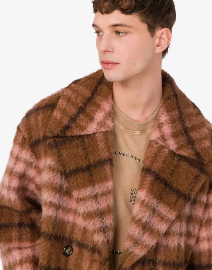 Oversized coat in soft fabric Oversized coat in soft fabric