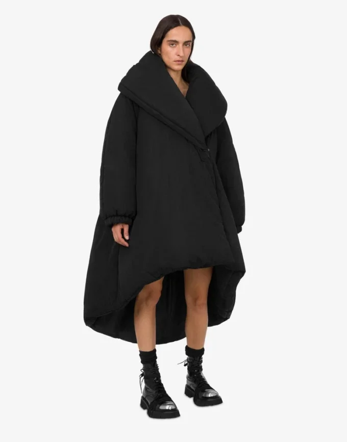 Oversized down jacket in technical fabric