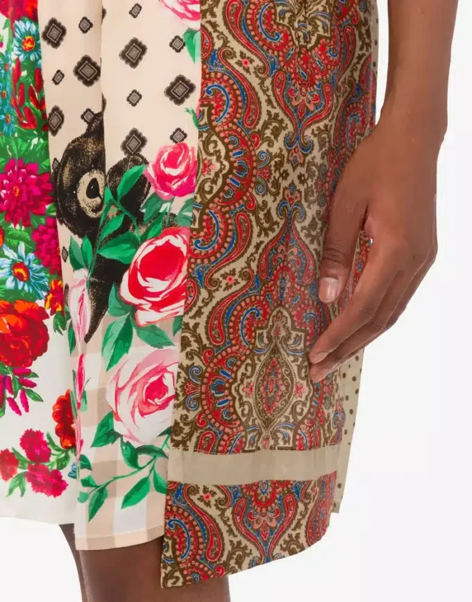 Printed silk Bermuda shorts