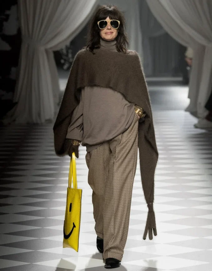 Turtleneck sweater in wool Golden M